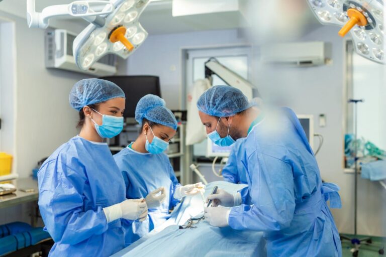 Fratura de vértebra lombar: conheça os benefícios da cifoplastia